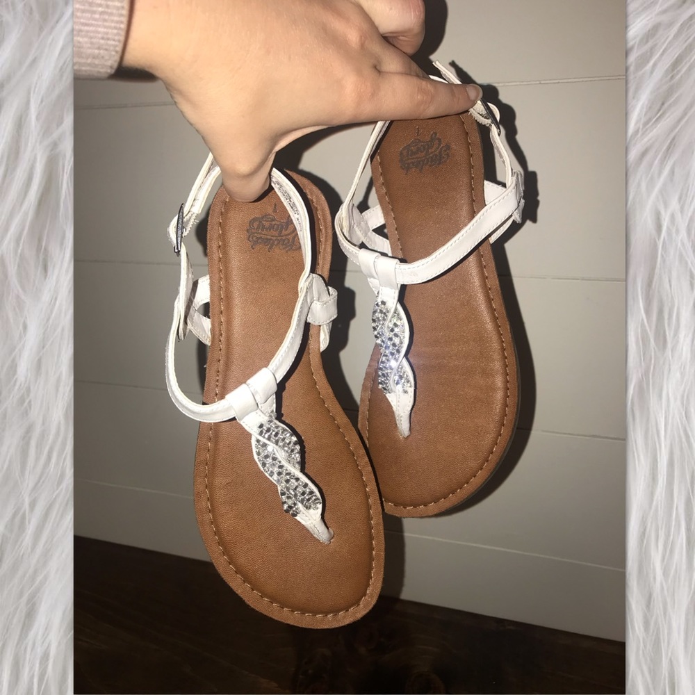 ❌SOLD❌White Jeweled Sandals